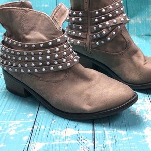Studded ankle bootie